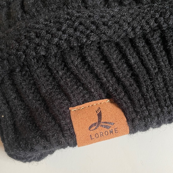 Larome black beanie. NWOT - Picture 4 of 6